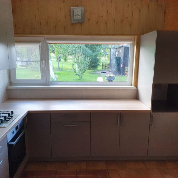 funkcionalus baldai mazoms patalpoms