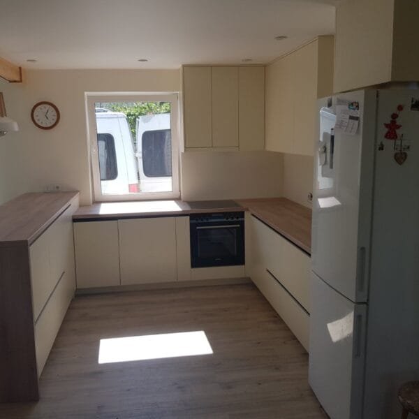 miegamojo baldai pagal uzsakyma